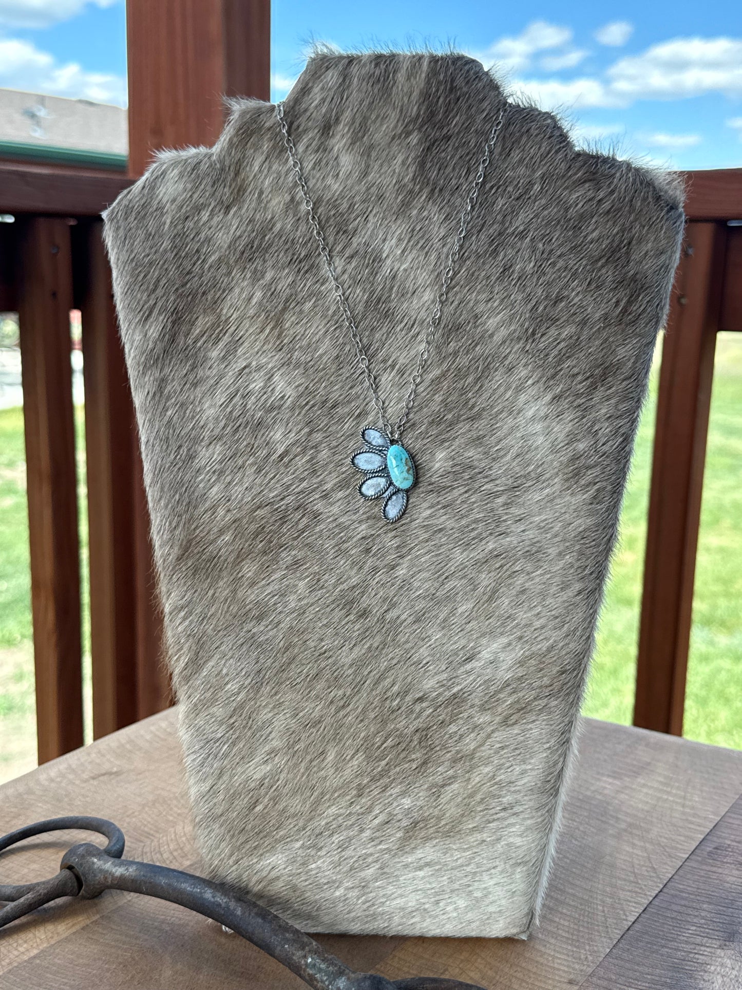 Lone MTN rope a Daisy necklace