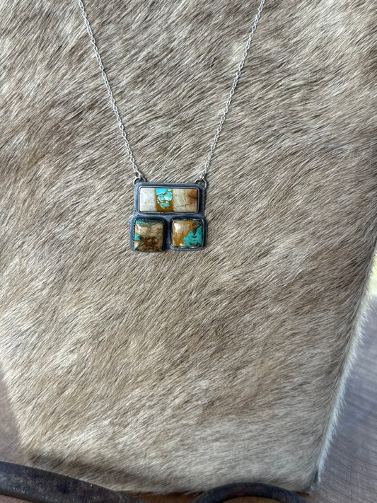 Royston Ribbon bars necklace