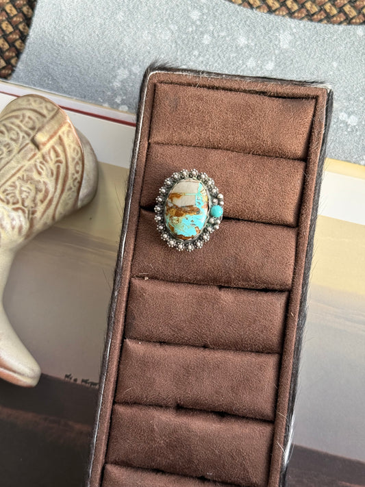 Royston Ribbon ring