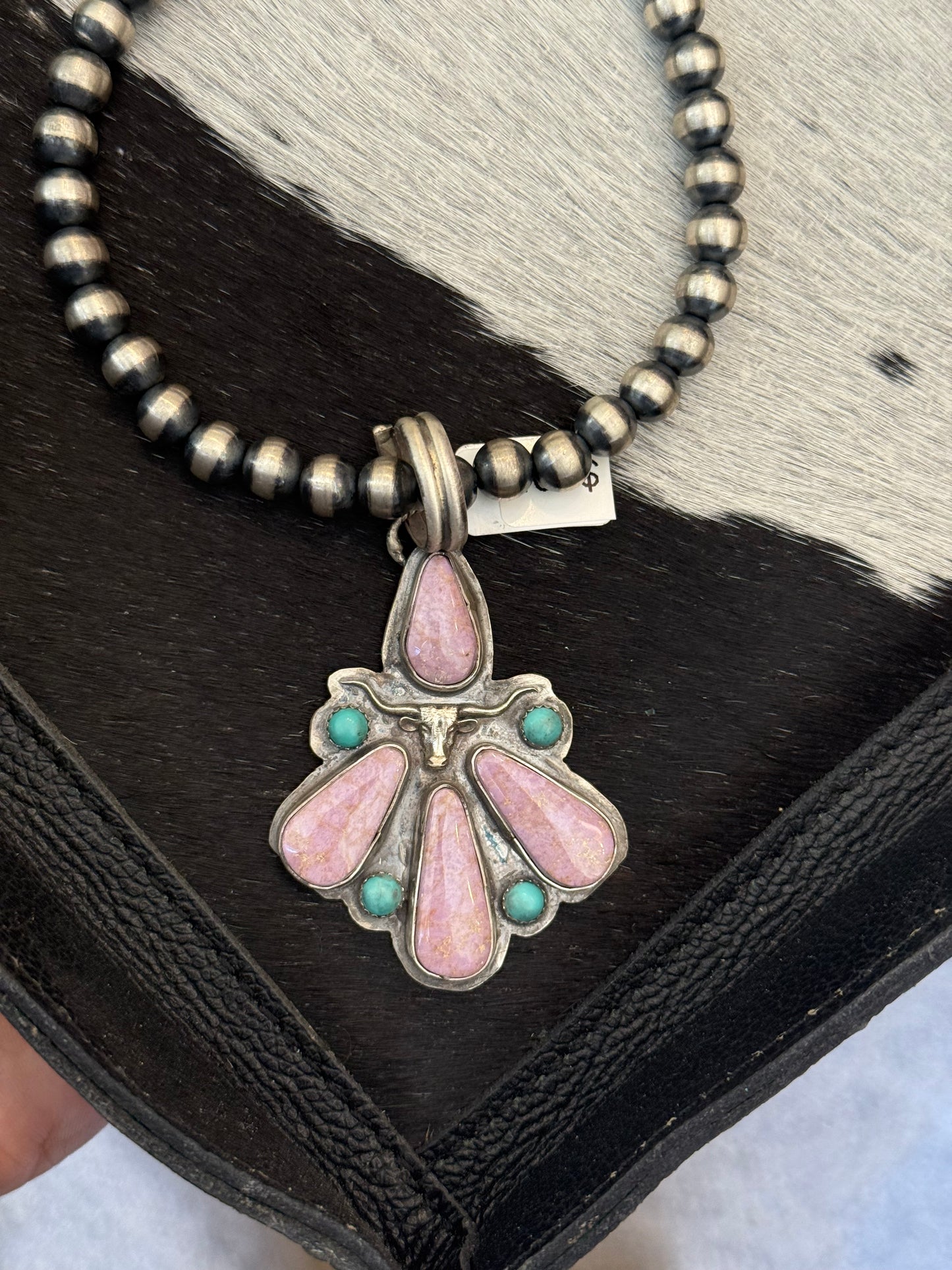 Longhorn pendant
